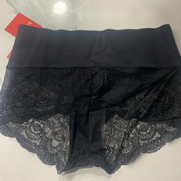 SPANX Set of 2 Undie-Tectable Lace Hi-Hipster Smooth Panties Black Small NWT - Picture 6 of 7